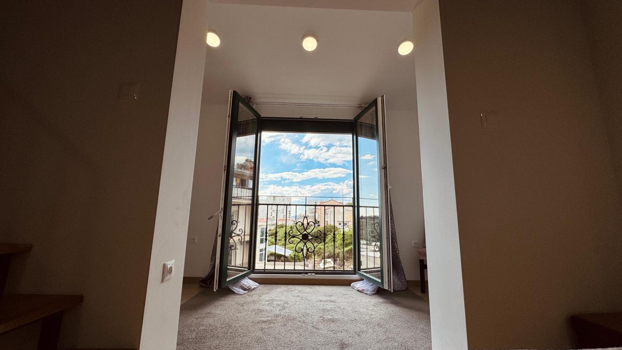 スプリトPenthouse Lapisアパートメント エクステリア 写真